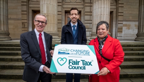 Council signs Fair Tax Declaration Image